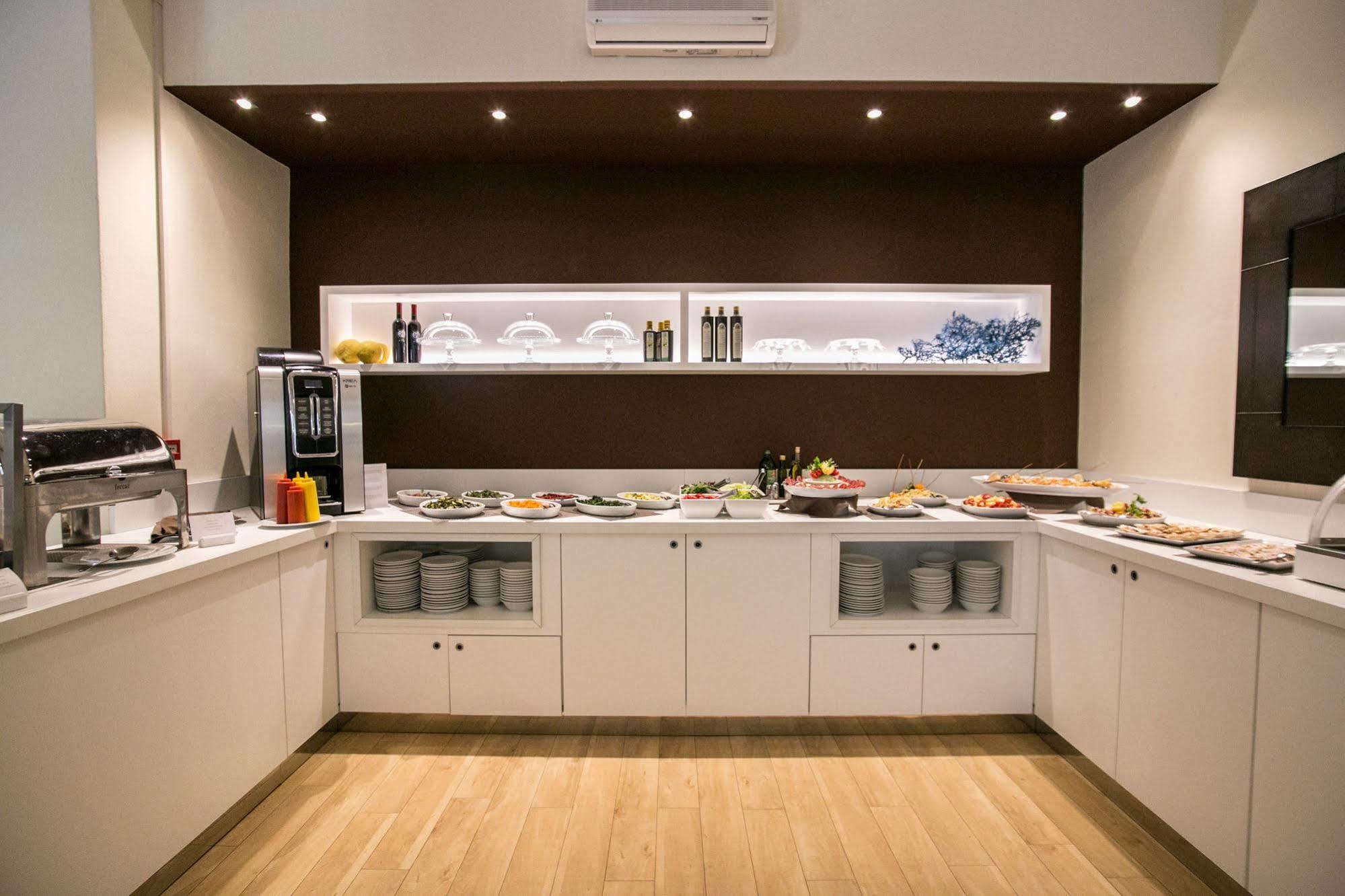 Park Hotel Serena Viserbella di Rimini Екстериор снимка